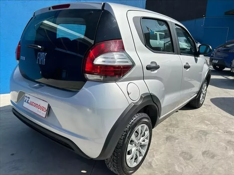 Fiat Mobi Prata 1