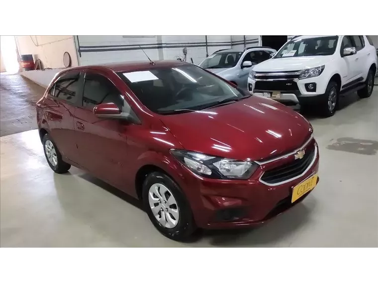 Chevrolet Onix Vermelho 9