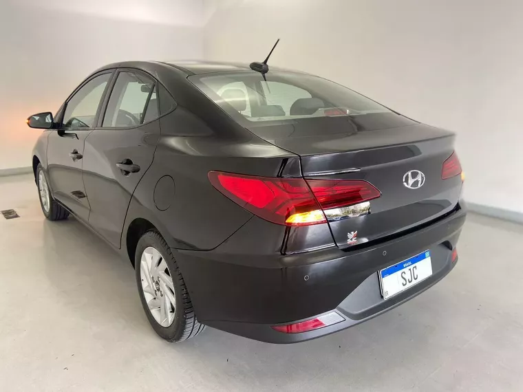 Hyundai HB20S Preto 10