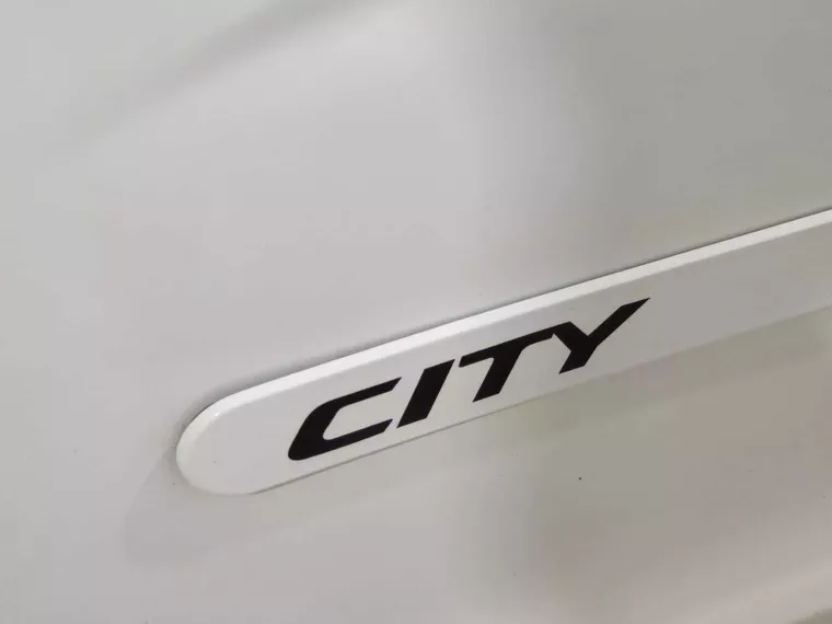 Honda City Branco 21