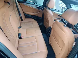 BMW 530i