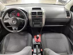Volkswagen Polo Sedan