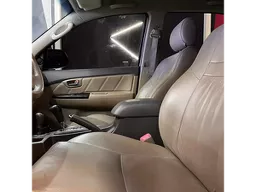 Toyota Hilux SW4