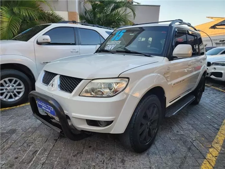 Mitsubishi Pajero TR4 Branco 5