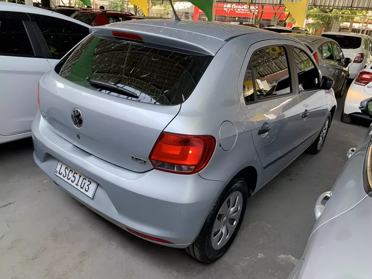 Volkswagen Gol Prata 9