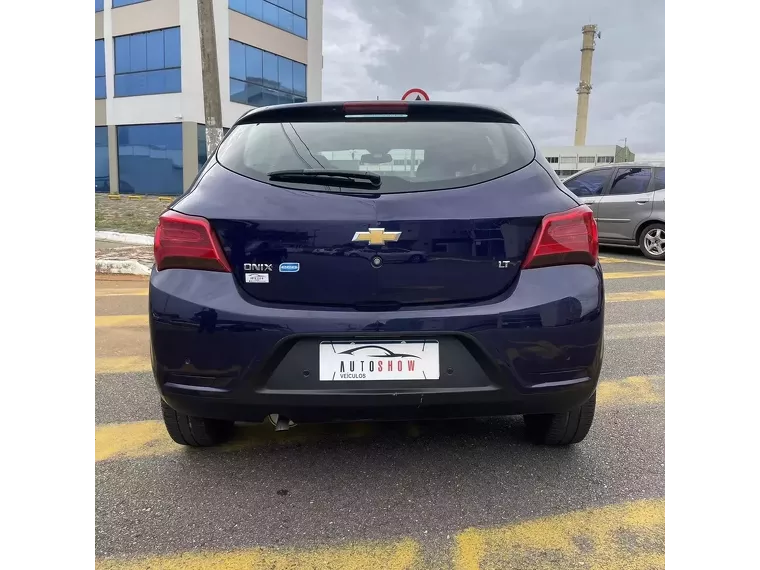 Chevrolet Onix Azul 10