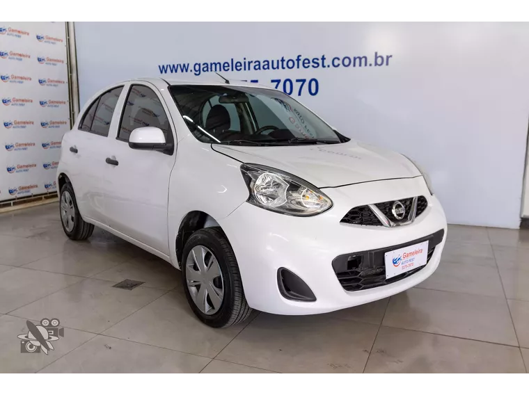 Nissan March Branco 13