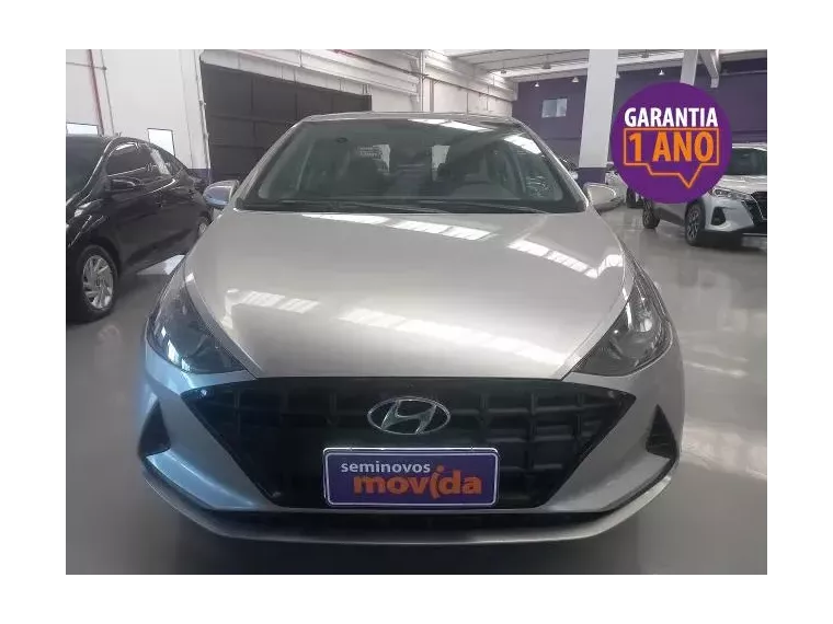 Hyundai HB20S Prata 4