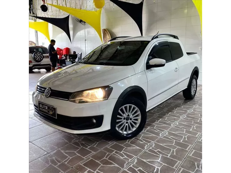 Volkswagen Saveiro Branco 4