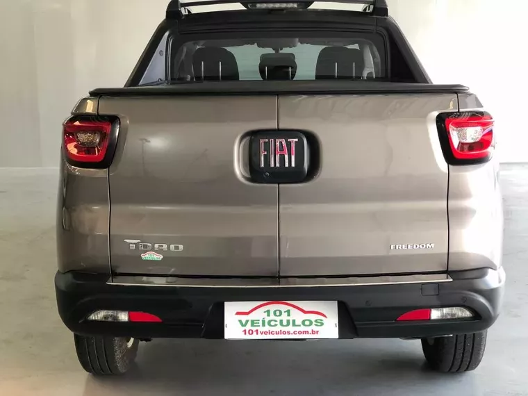 Fiat Toro Cinza 17