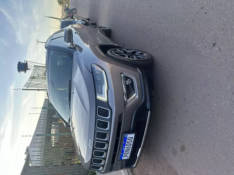 Jeep Compass Cinza 4