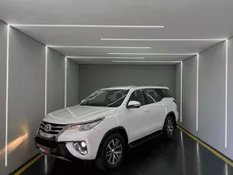 Toyota Hilux SW4
