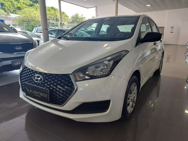 Hyundai HB20S Branco 10