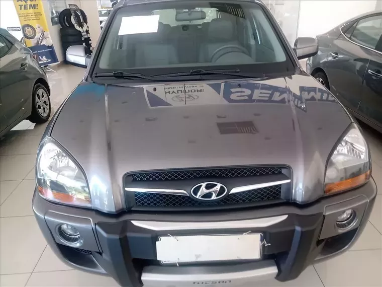 Hyundai Tucson Cinza 8