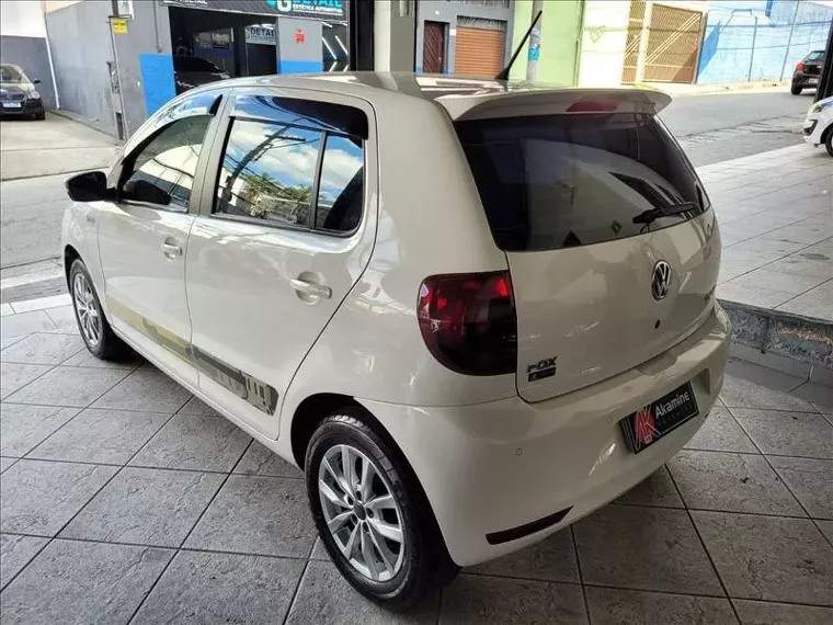 Volkswagen Fox Branco 4