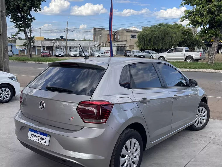 Volkswagen Polo Hatch Cinza 11