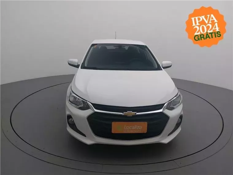 Chevrolet Onix Branco 17