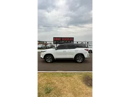 Toyota Hilux SW4