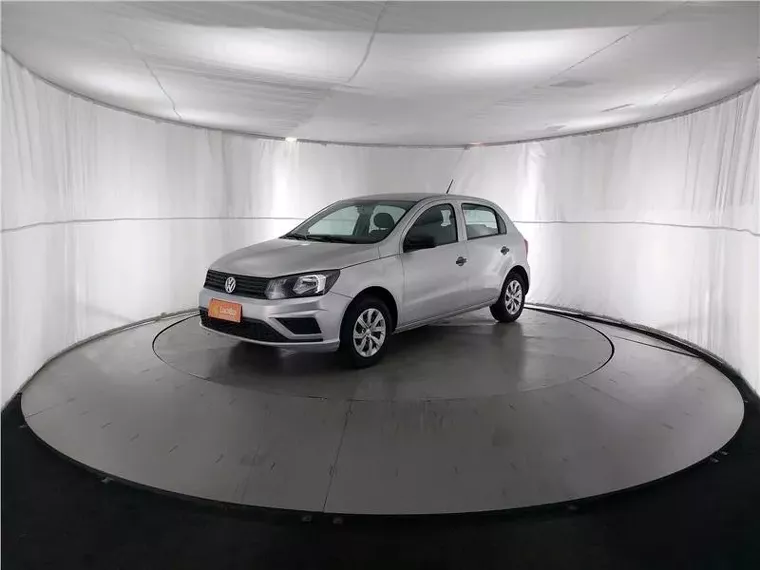 Volkswagen Gol Prata 1