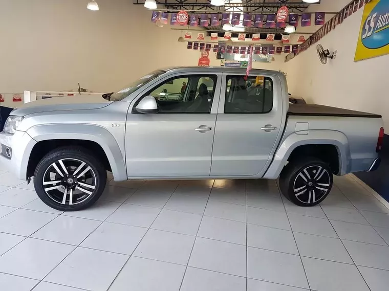 Volkswagen Amarok Prata 8