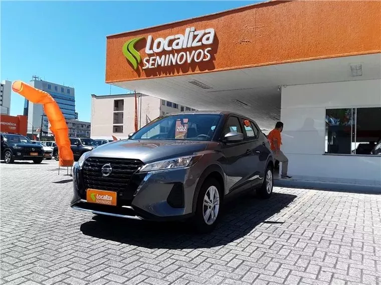 Nissan Kicks Cinza 5