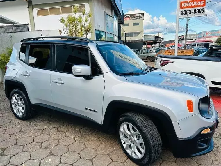 Jeep Renegade Prata 12