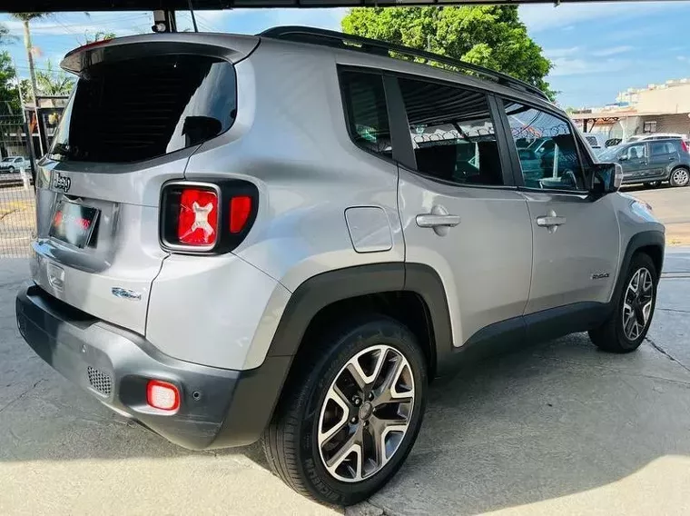 Jeep Renegade Prata 13