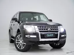 Mitsubishi Pajero Full