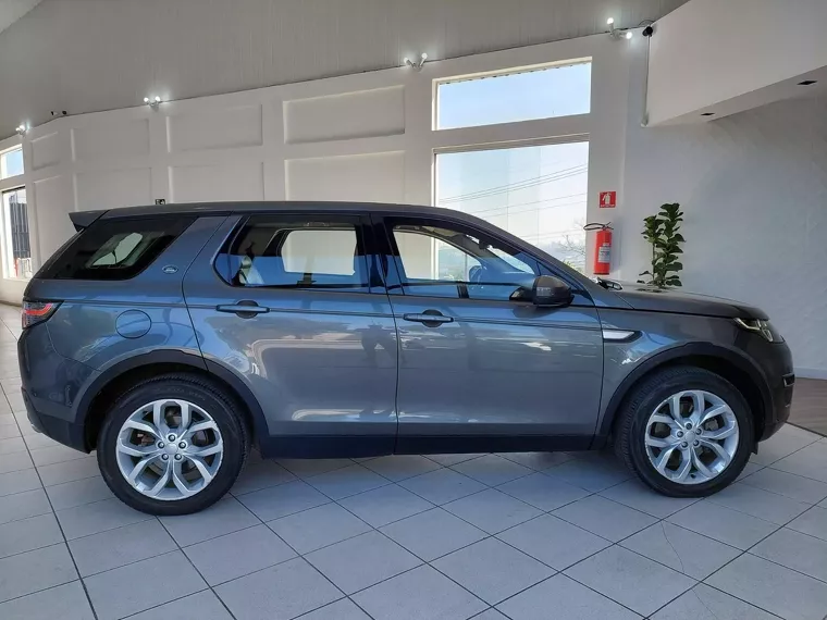 Land Rover Discovery Sport Cinza 12