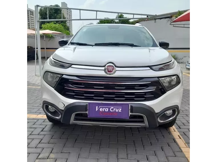 Fiat Toro Branco 6