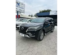 Toyota Hilux SW4