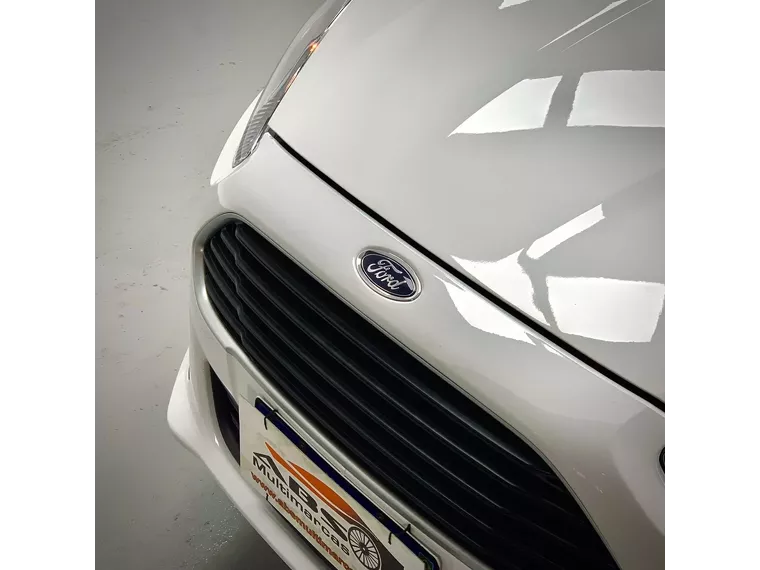 Ford Fiesta Branco 11