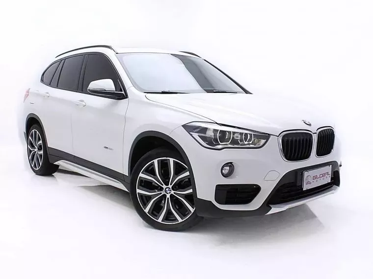 BMW X1 Branco 8