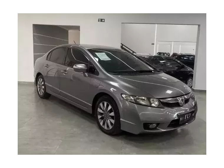 Honda Civic Cinza 1