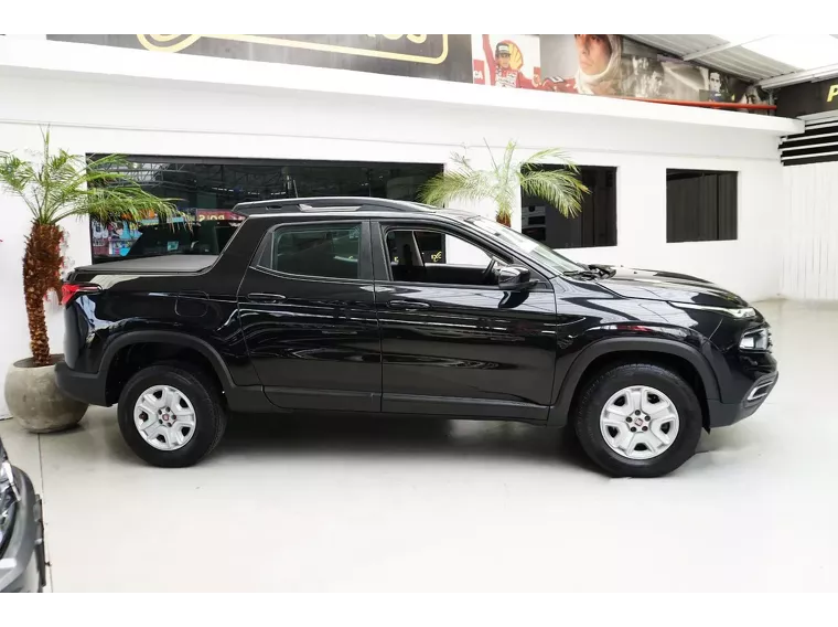 Fiat Toro Preto 7