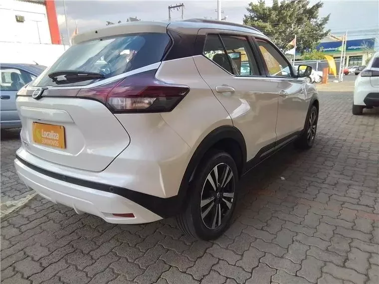 Nissan Kicks Branco 20