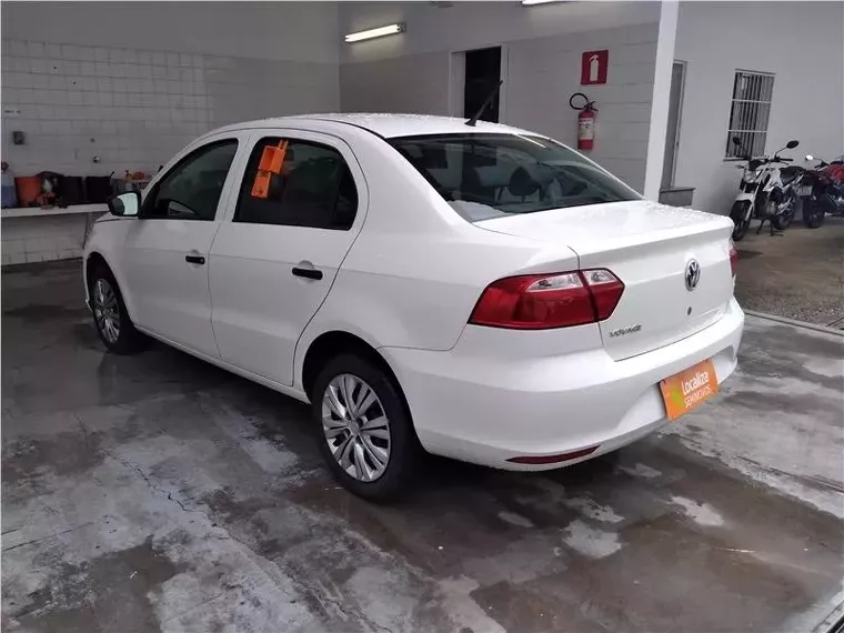 Volkswagen Voyage Branco 15