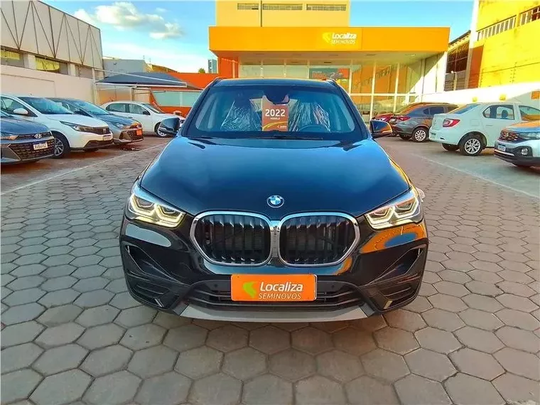 BMW X1 Preto 4