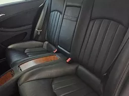 Mercedes-benz CLS 500