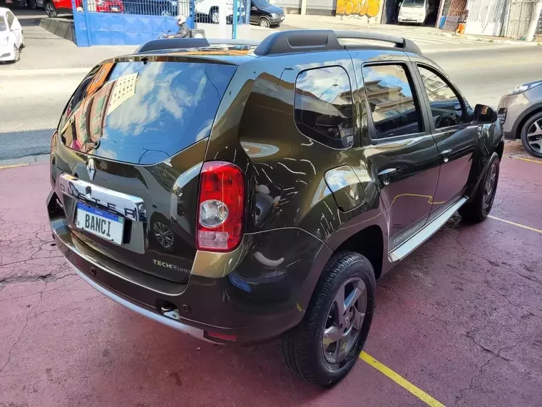 Renault Duster Verde 5