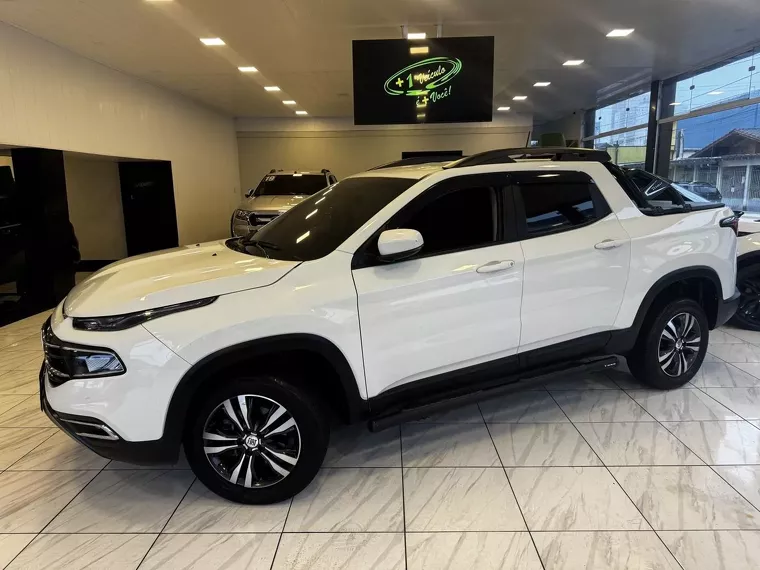 Fiat Toro Branco 3