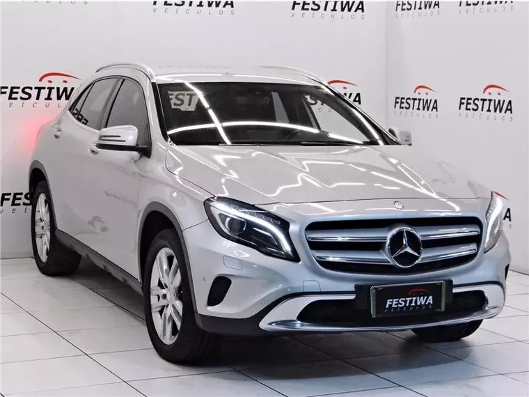 Mercedes-benz GLA 200 Prata 2