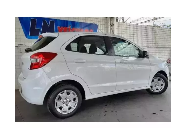 Ford KA Branco 9