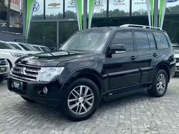 Mitsubishi Pajero Full