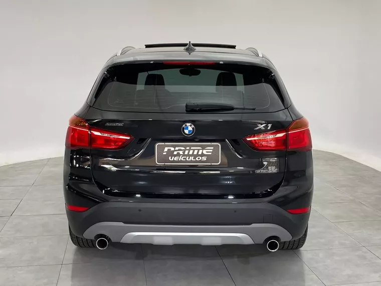 BMW X1 Preto 20