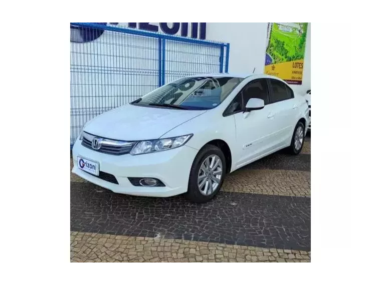 Honda Civic Branco 1