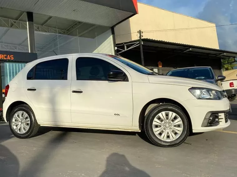 Volkswagen Gol Branco 7