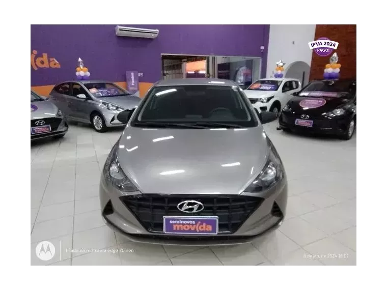 Hyundai HB20 Prata 1