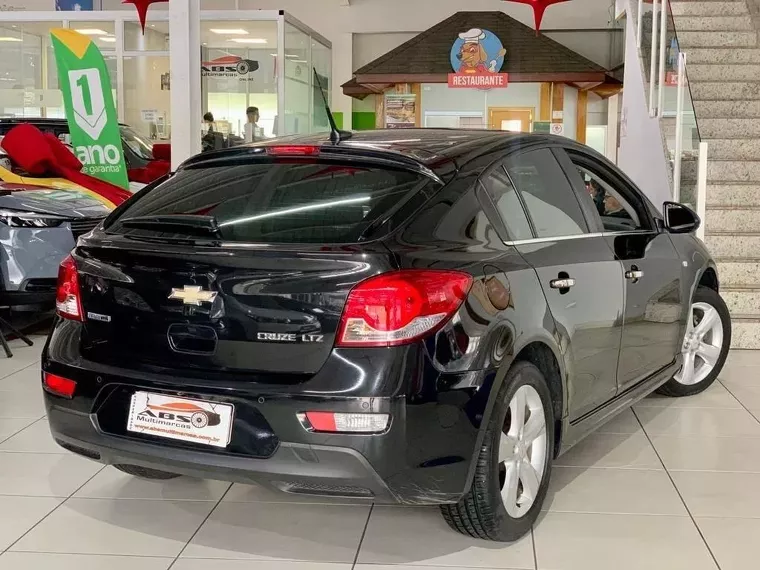 Chevrolet Cruze Preto 15