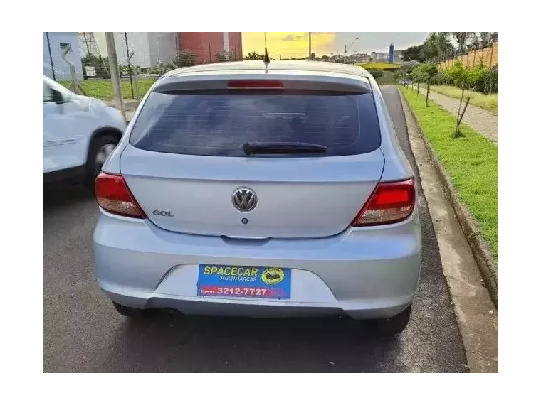 Volkswagen Gol Prata 8